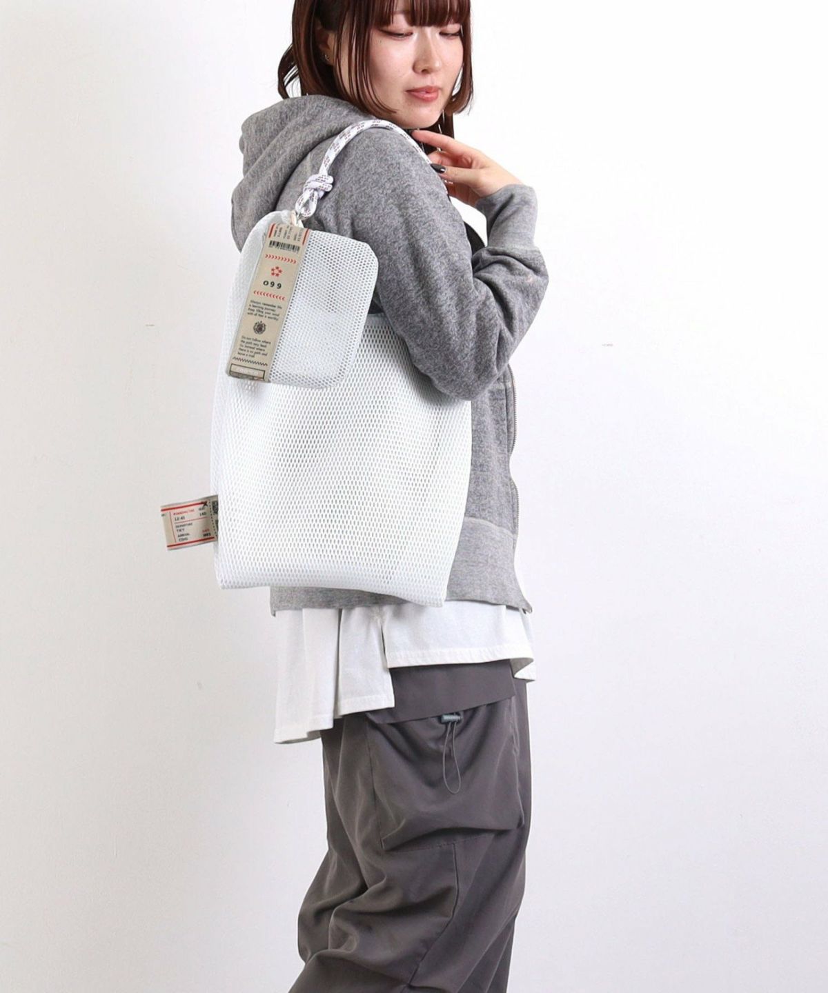 【COO SPECIAL WEEK】標誌膠帶 Marche 型單肩包 / A4 兼容